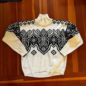 Dale of Norway 100% wool sweater